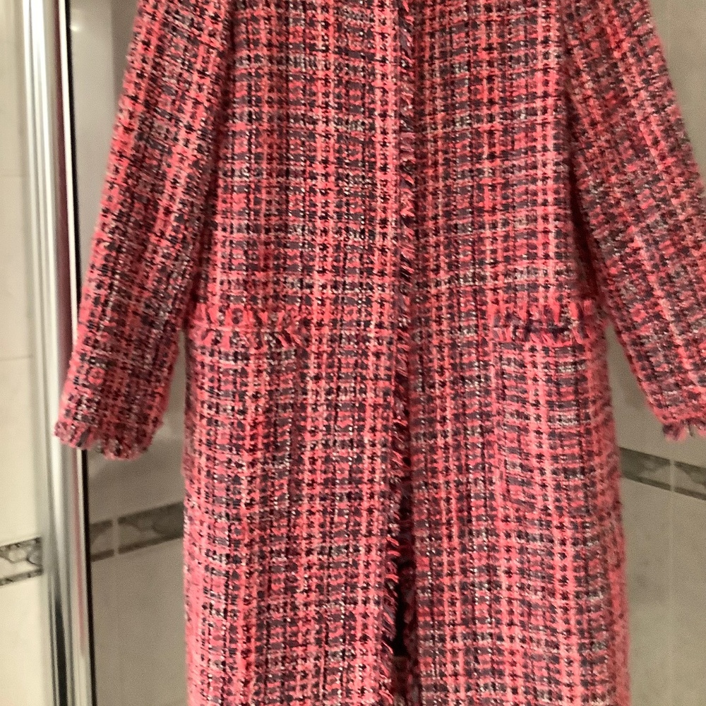 Coat - Picture 1 of 4
